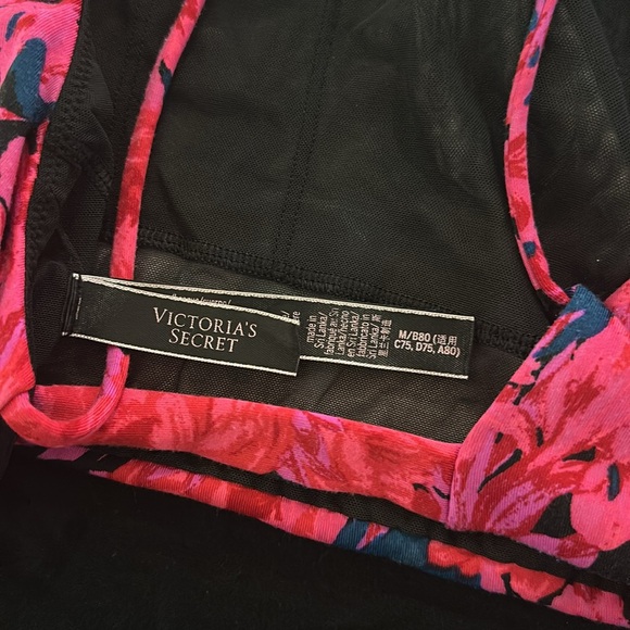 Victoria secret bralette - Picture 3 of 3